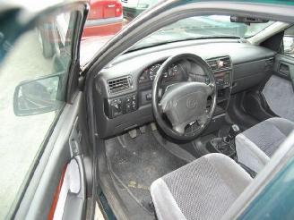 Opel Vectra a picture 5