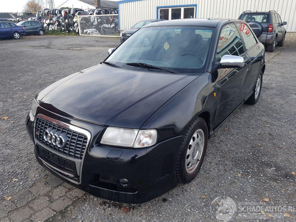 Audi A3 Zwart LY9B Onderdelen Deur Achterklep