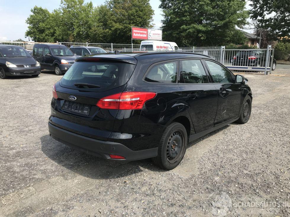 Ford Focus 1.5 TDCI Onderdelen Iridium Zwart Mica