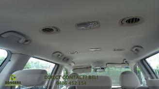 Kia Carnival 7 Persoons picture 12