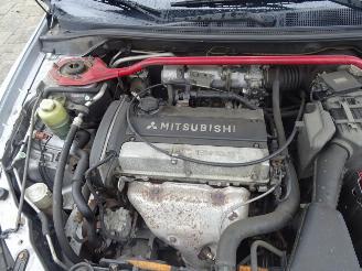 Mitsubishi Lancer  picture 9
