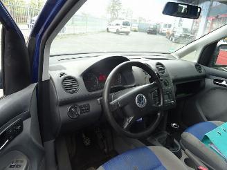 Volkswagen Caddy Combi  picture 9