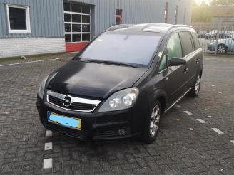 Opel Zafira  picture 7