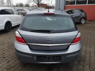 Opel Astra Astra H (L48), Hatchback 5-drs, 2004 / 2014 1.6 16V Twinport picture 4