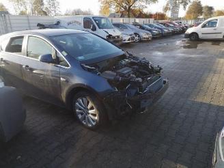 Opel Astra Astra J (PC6/PD6/PE6/PF6), Hatchback 5-drs, 2009 / 2015 1.4 Turbo 16V picture 3