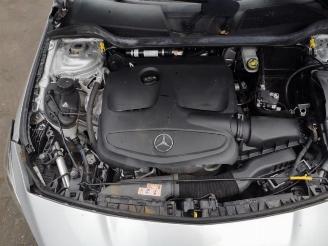 Mercedes Cla-klasse CLA Shooting Brake (117.9), Combi, 2015 / 2019 1.6 CLA-200 16V picture 3