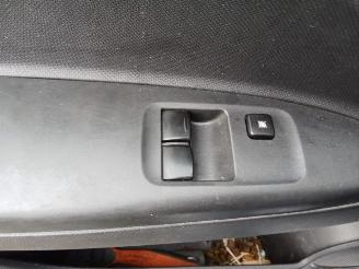 Mitsubishi Space-star Space Star (A0), Hatchback, 2012 1.0 12V picture 12