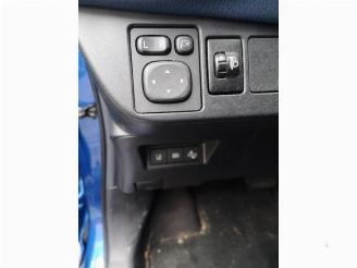 Toyota Yaris Yaris III (P13), Hatchback, 2010 / 2020 1.5 16V Hybrid picture 9