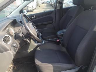 Ford Focus Focus 2 Wagon, Combi, 2004 / 2012 2.0 16V picture 12