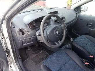 Renault Clio Clio III Estate/Grandtour (KR), Combi, 2007 / 2014 1.2 16V 75 picture 13