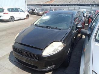 Fiat Grande Punto Grande Punto (199), Hatchback, 2005 1.2 picture 2