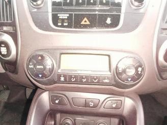 Hyundai Ix35 iX35 (LM), SUV, 2009 / 2015 1.7 CRDi 16V picture 9