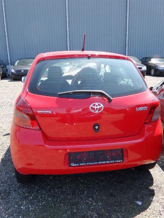 Toyota Yaris 1.0 12V picture 2