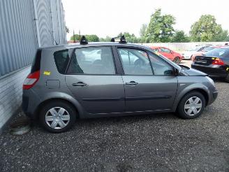 Renault Scenic 1.6 16V picture 5