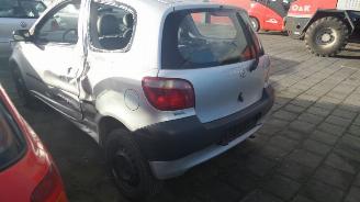 Toyota Yaris 99-06 picture 2