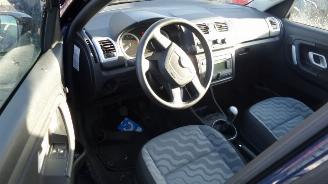 Skoda Roomster 06-15 picture 7