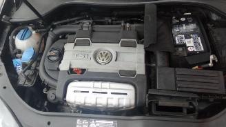 Volkswagen Golf GT picture 14