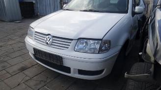 Volkswagen Polo 99-01 picture 1