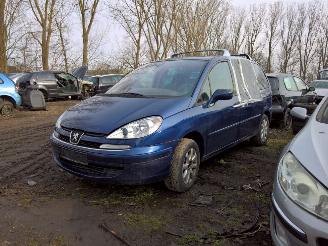 Peugeot 807 2.0 HDI picture 1