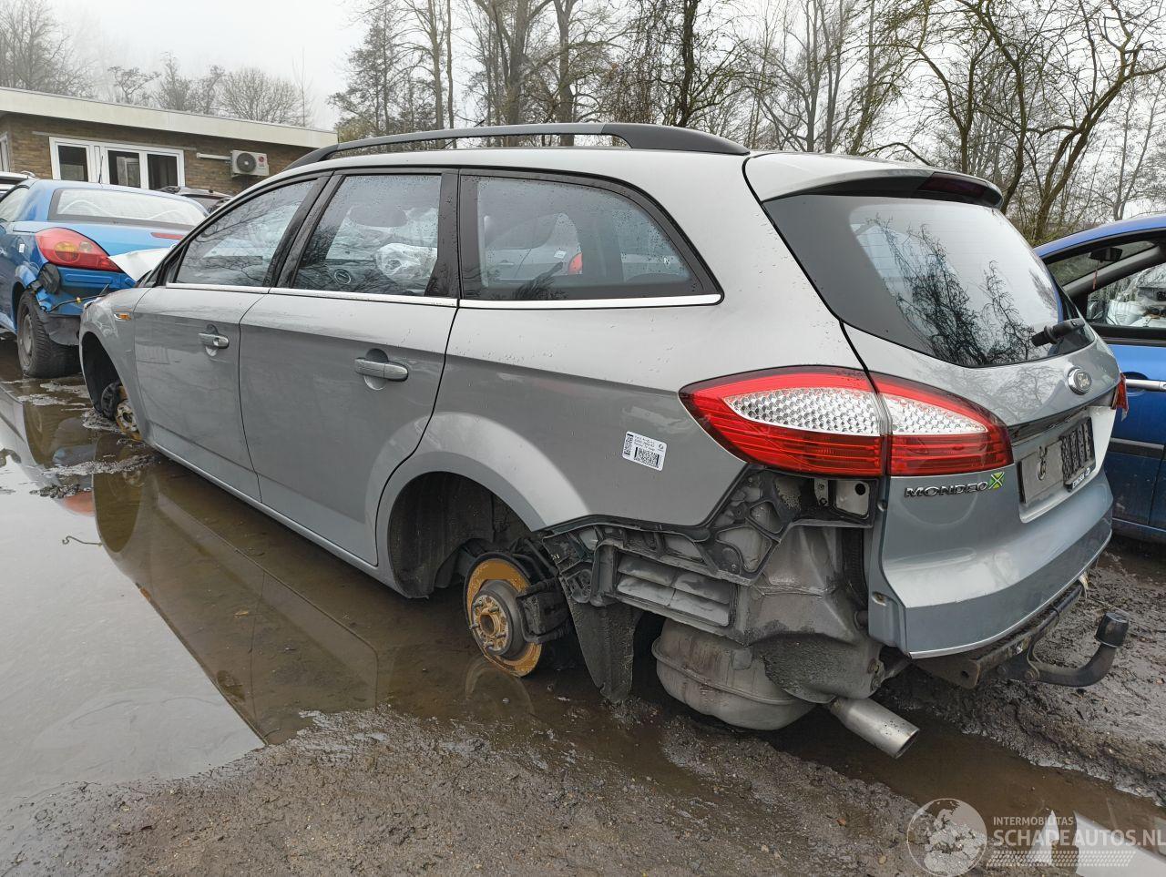 Ford Mondeo Wagon 2.5-20V Titanium