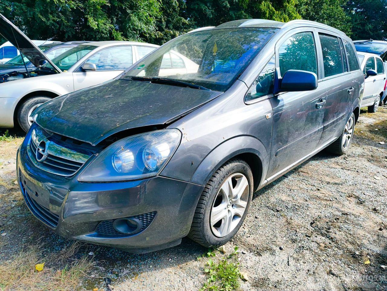 Opel Zafira 1.8 Cosmo