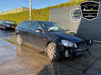 Volvo V-60 V60 I (FW/GW), Combi, 2010 / 2018 1.6 T3 16V picture 2
