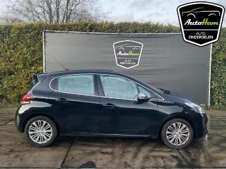 Salvage car Peugeot 208 208 I (CA/CC/CK/CL), Hatchback, 2012 / 2019 1.2 Vti 12V PureTech 82 2016/3