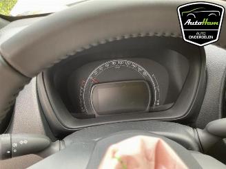 Toyota Aygo Aygo X, Hatchback, 2022 1.0 12V VVT-i picture 17