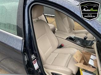 BMW 5-serie 5 serie (F10), Sedan, 2009 / 2016 530i 24V TwinPower Turbo picture 24