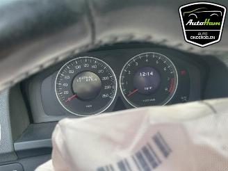 Volvo V-60 V60 I (FW/GW), Combi, 2010 / 2018 1.6 T3 16V picture 17