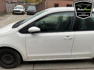 Volkswagen Up! Up! (121), Hatchback, 2011 1.0 12V 60 picture 8