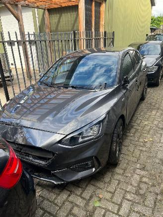 Avarii autoturisme Ford Focus 1.5 EcoBlue 120 Hatchback  Diesel 1.499cc 88kW (120pk) FWD 2018-01/2025-11  ZTDA 2020/10