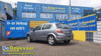 Opel Astra Astra H (L48), Hatchback 5-drs, 2004 / 2014 1.4 16V Twinport picture 6