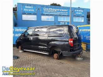 Vrakbiler auto Hyundai H-300 H-300, Van, 2008 2.5 CRDi 2010/7