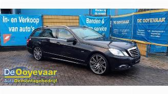 Voiture accidenté Mercedes E-klasse E Estate (S212), Combi, 2009 / 2016 E-200 CGI 16V BlueEfficiency 2010/2