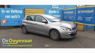 škoda osobní automobily Peugeot 308 308 (L3/L8/LB/LH/LP), Hatchback 5-drs, 2013 / 2021 1.2 12V VTi PureTech 82 2013/11