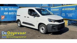 Coche siniestrado Peugeot Partner Partner (EA//EF/EN/EU), Van, 2018 1.5 BlueHDi 75 2021/7