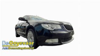 Coche siniestrado Skoda Superb Superb (3TAA), Hatchback, 2008 / 2015 1.8 TSI 16V 2010/9