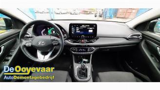 Hyundai I-30 i30 Wagon (PDEF5), Combi, 2017 1.0 T-GDI 12V Hybrid 48V picture 2