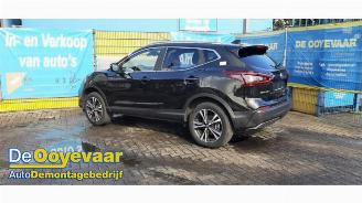 damaged passenger cars Nissan Qashqai Qashqai (J11), SUV, 2013 1.3 DIG-T 140 16V 2021/6