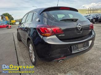 Opel Astra Astra J (PC6/PD6/PE6/PF6), Hatchback 5-drs, 2009 / 2015 1.4 Turbo 16V picture 4