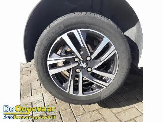 Peugeot 208 208 II (UB/UH/UP), Hatchback 5-drs, 2019 1.2 Vti 12V PureTech 100 picture 8