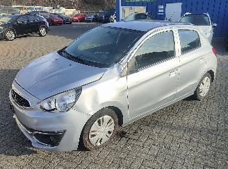 Auto incidentate Mitsubishi Space-star Mitsubishi Space Star Edition 2019/3