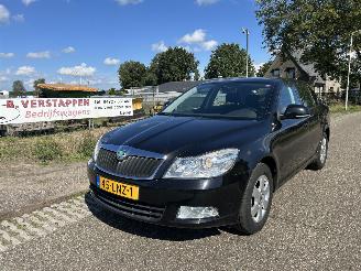 krockskadad bil auto Skoda Octavia 1.2 TSI SEDAN DSG AUTOMAAT 2010/6