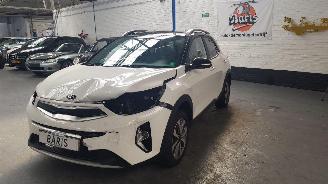 Kia Stonic 1.0i T-GDi 12V ECO-DYNAMICS+ SUV  HYBRID 998CC 74KW 101PK picture 1