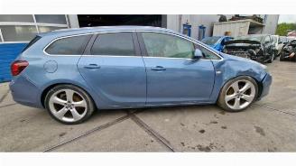 Opel Astra Astra J Sports Tourer (PD8/PE8/PF8), Combi, 2010 / 2015 1.4 Turbo 16V picture 7