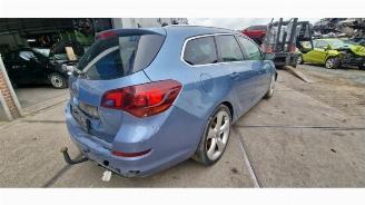 Opel Astra Astra J Sports Tourer (PD8/PE8/PF8), Combi, 2010 / 2015 1.4 Turbo 16V picture 6