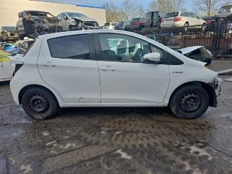 Toyota Yaris Yaris III (P13), Hatchback, 2010 / 2020 1.5 16V Hybrid picture 7