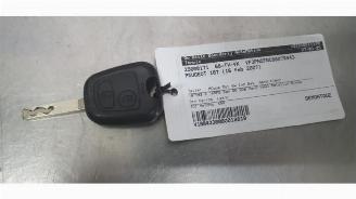 Peugeot 107 107, Hatchback, 2005 / 2014 1.0 12V picture 7