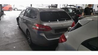 Peugeot 308 308 SW (L4/L9/LC/LJ/LR), Combi 5-drs, 2014 / 2021 1.2 12V e-THP PureTech 130 picture 4